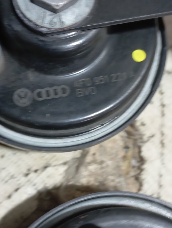 Сигнал звуковой Audi A6 2010 C6