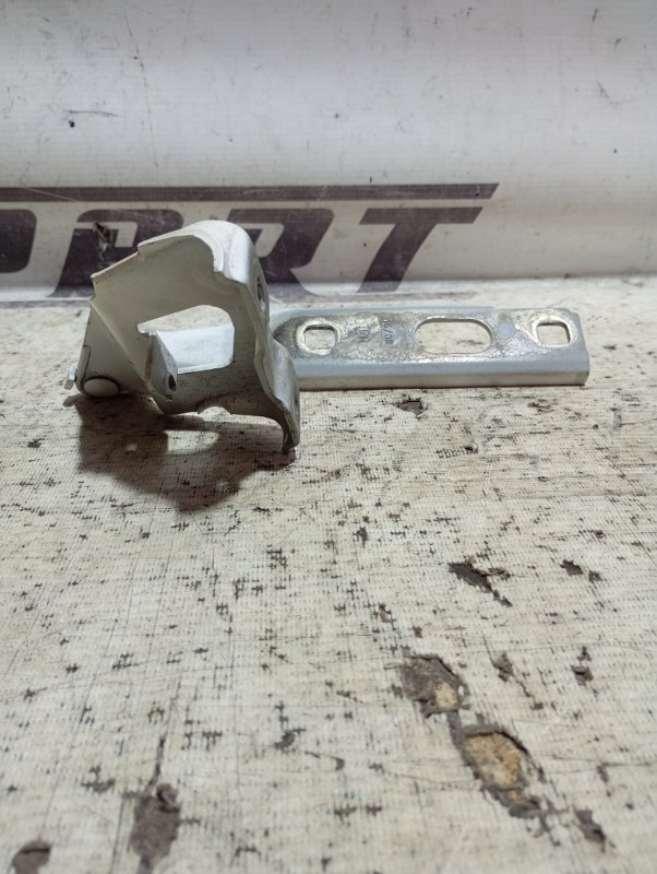 Петля капота Audi A4 2008 B8