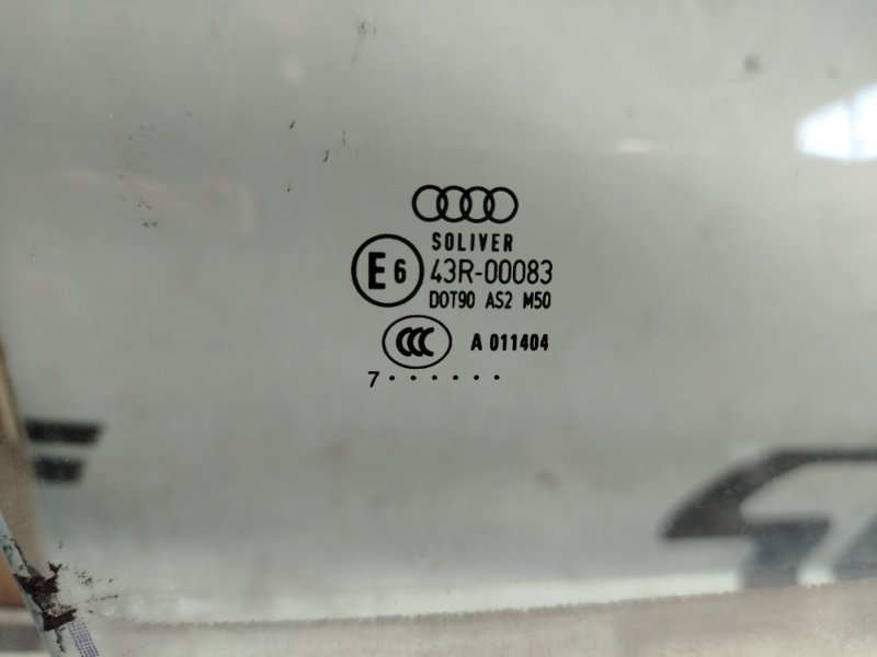 Стекло двери Audi A6 2005 C6
