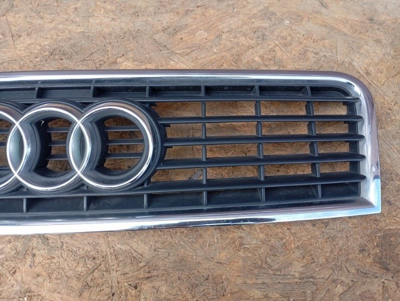 Решетка бампера Audi A4 2002 B6