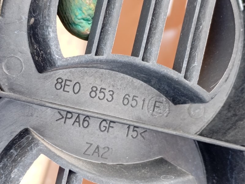 Решетка бампера Audi A4 2002 B6