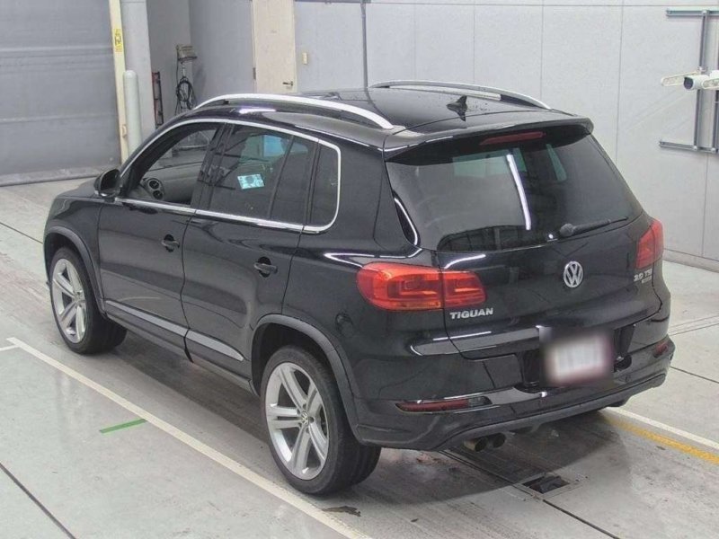 Volkswagen Tiguan R-Line 2.0 CCZD 2014 Volkswagen Tiguan 2014 5N
