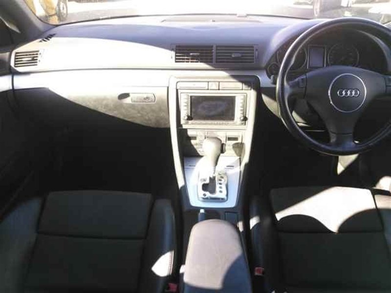 Audi A4 B6 1.8 AMB Avant 2002 Audi A4 2002 B6