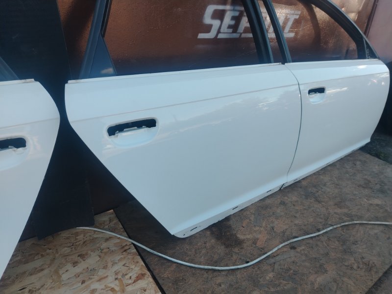 Двери Audi A6 2010 C6