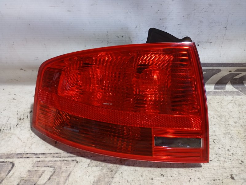 Фонари Audi A4 2006 B7