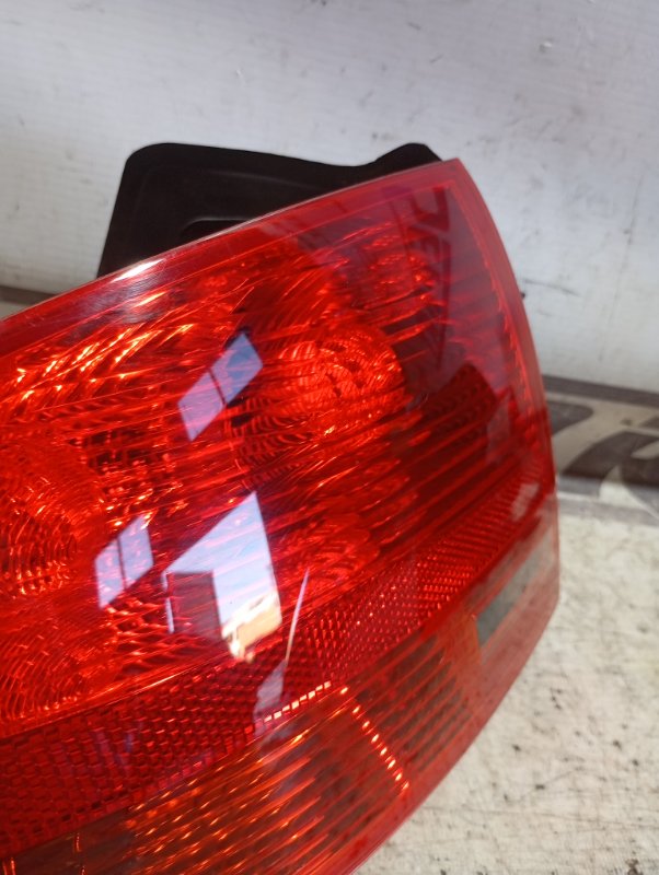 Фонари Audi A4 2006 B7