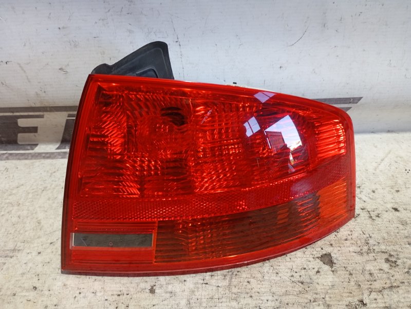 Фонари Audi A4 2006 B7