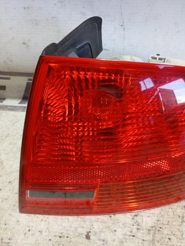 Фонари Audi A4 2006 B7