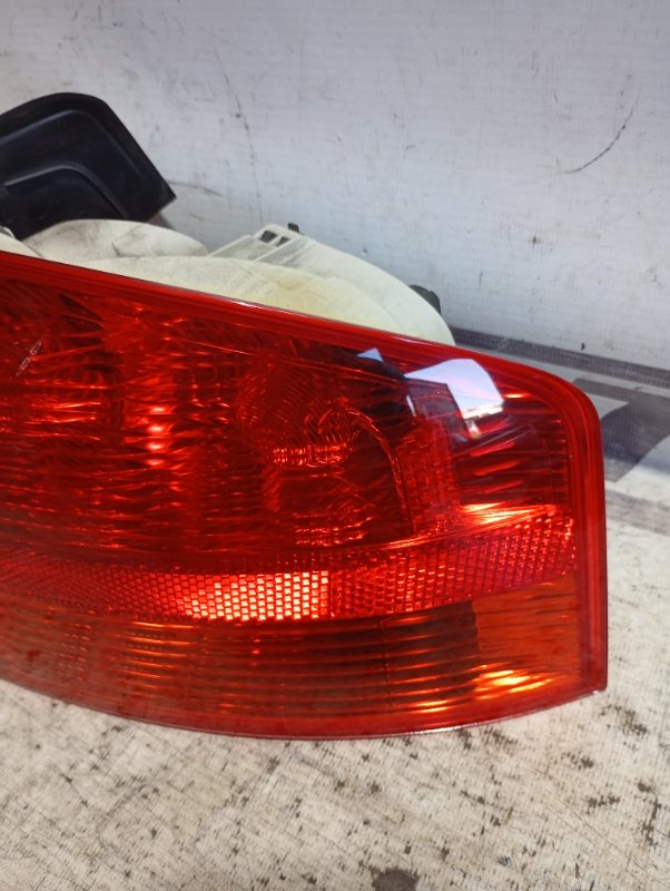 Фонари Audi A4 2006 B7