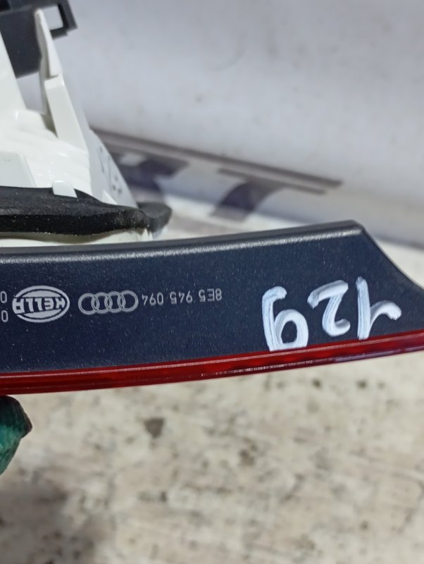 Фонари Audi A4 2006 B7