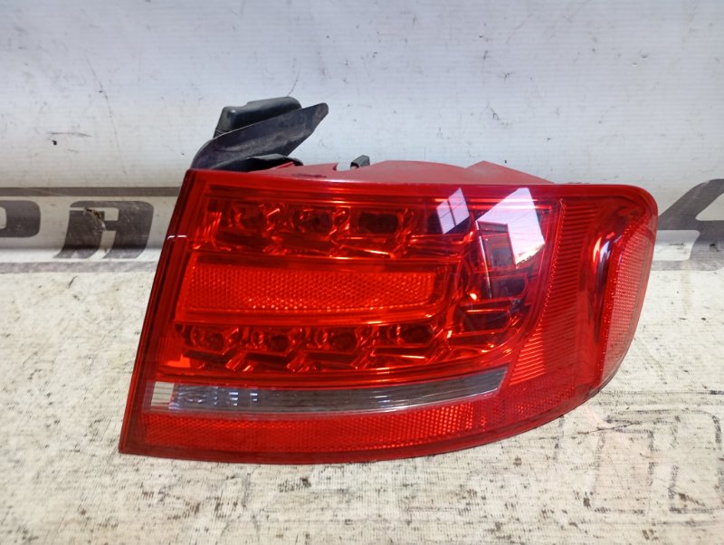 Фонари Audi A4 2011 B8