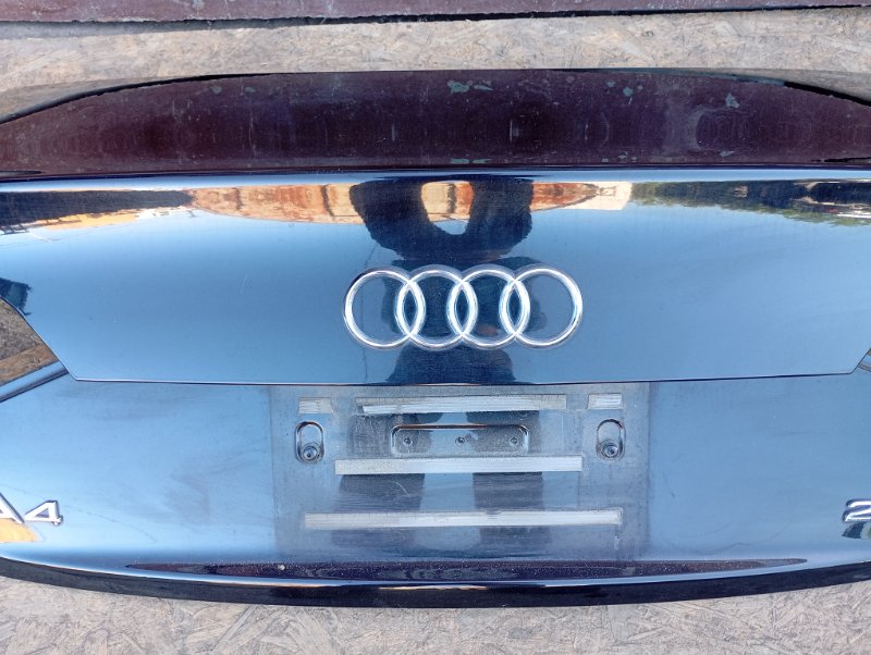 Крышка багажника Audi A4 2011 B8
