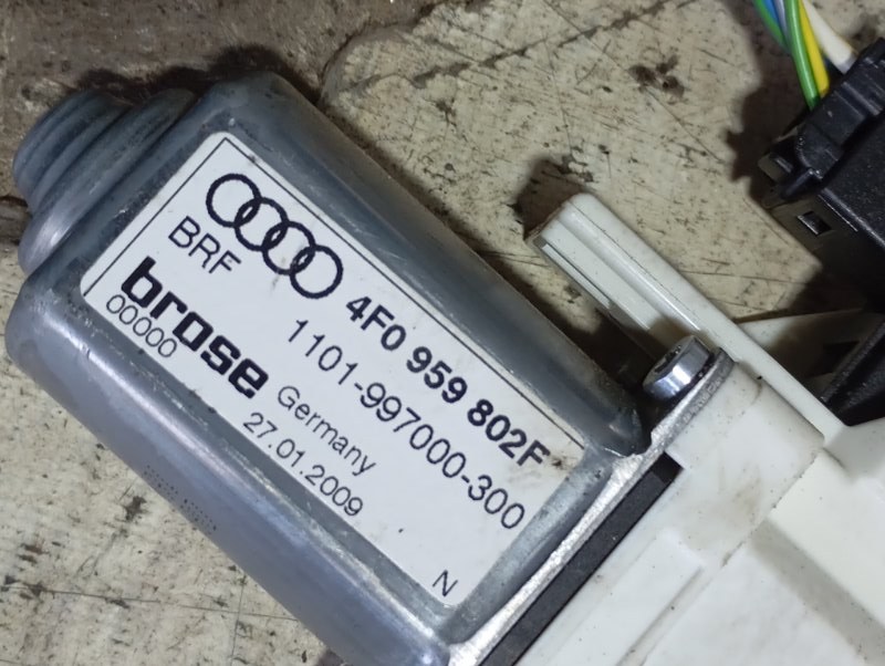 Мотор стеклоподъемника Audi A6 2010 C6
