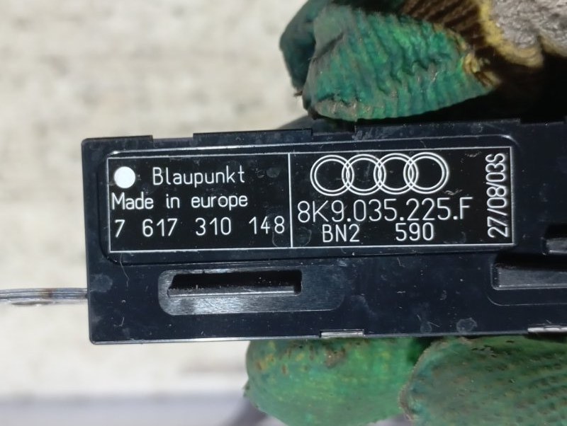 Усилитель антенны Audi A4 2008 B8