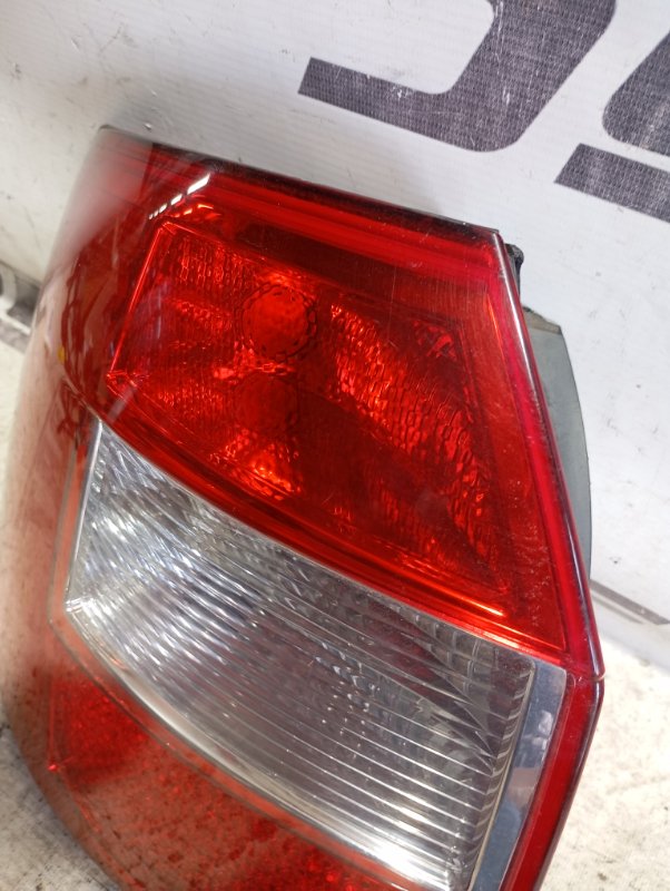 Фонарь Audi A4 2002 B6