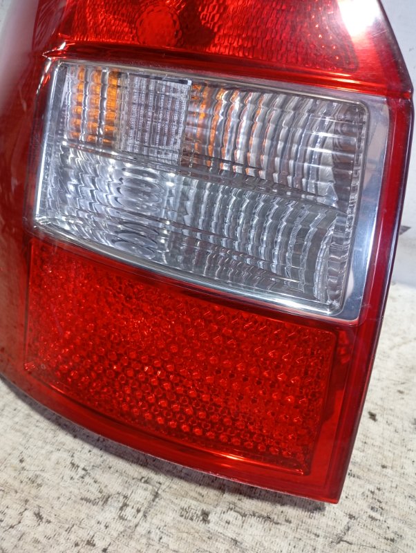 Фонарь Audi A4 2002 B6