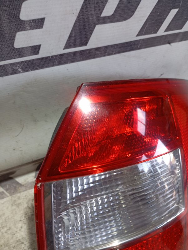 Фонарь Audi A4 2002 B6