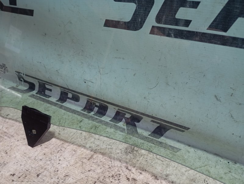 Стекло двери Audi A4 2006 B7