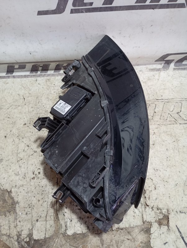 Фары Audi A4 2008 B8