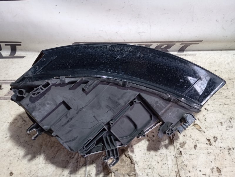 Фары Audi A4 2008 B8