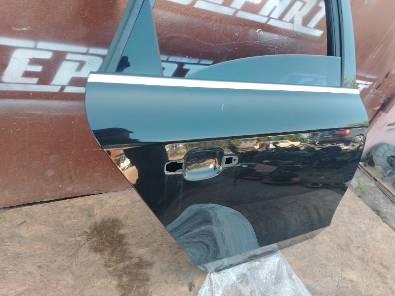 Дверь Audi A4 2011 B8