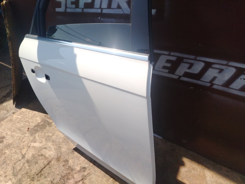 Дверь Audi A4 2008 B8