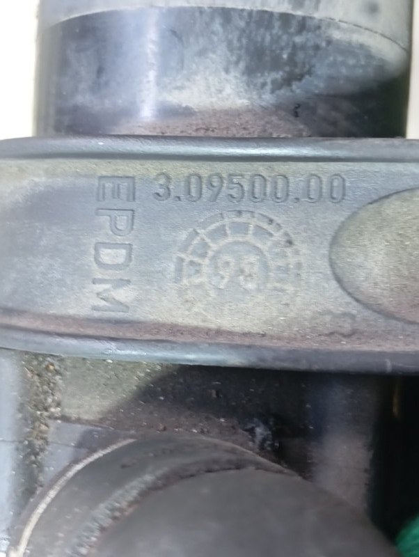 Помпа дополнительная Volkswagen Passat 2002 B5