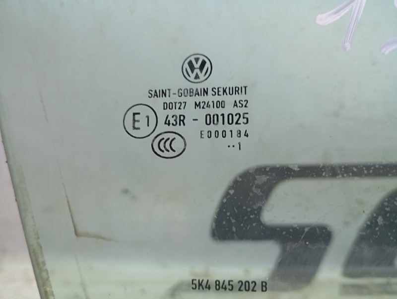 Стекло двери Volkswagen Golf 2010 Mk6