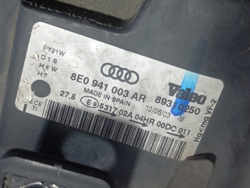 Фары Audi A4 2002 B6