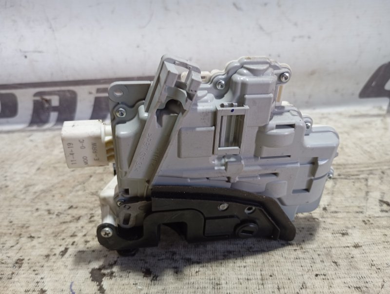 Замок двери Audi A4 2008 B8