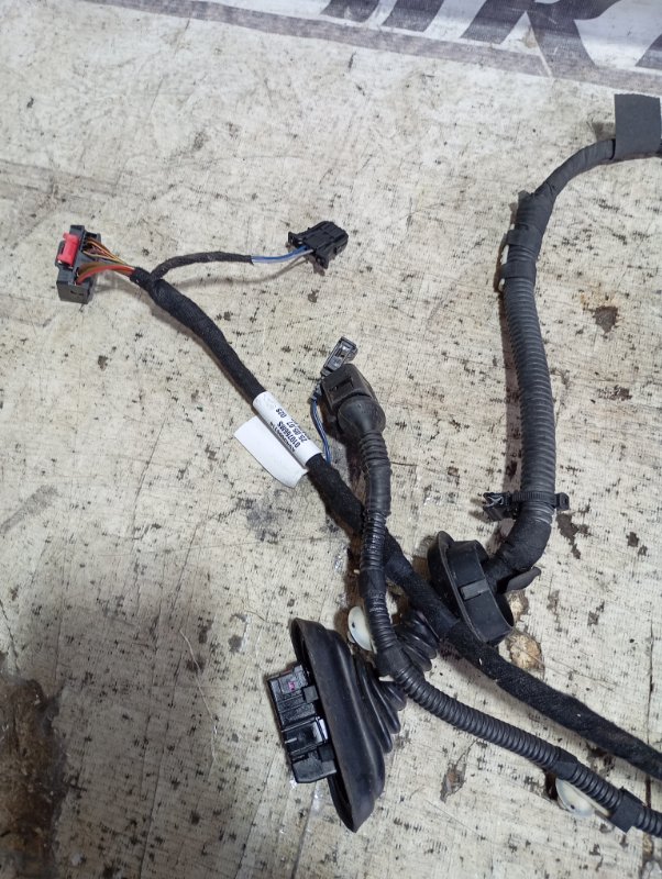 Проводка двери Audi A3 2010 8P