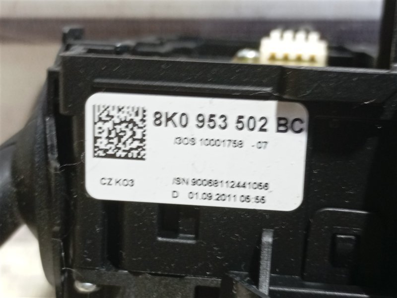 Переключатели подрулевые Audi A4 2011 B8