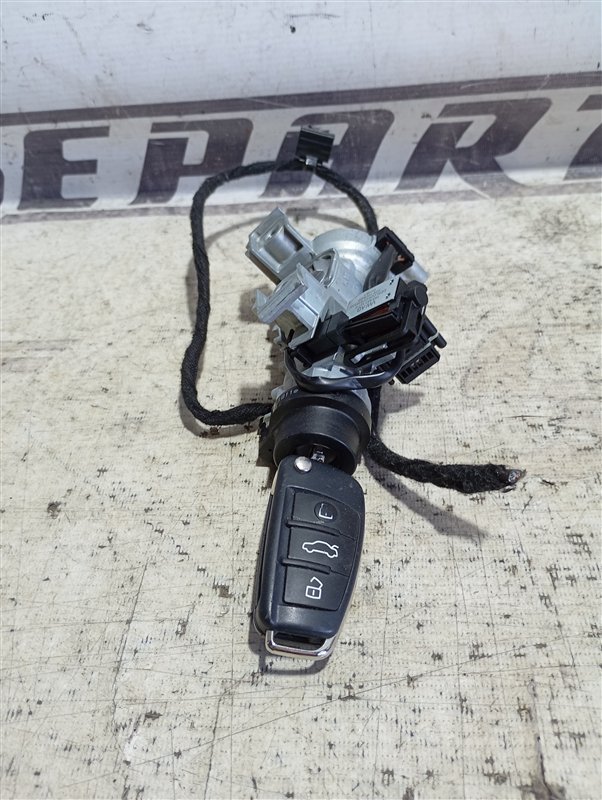 Замок зажигания с ключом Audi A3 2010 8P