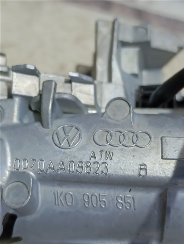 Замок зажигания с ключом Volkswagen Golf 2010 Mk6