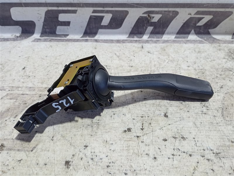 Переключатель поворотов подрулевой Audi A3 2010 8P