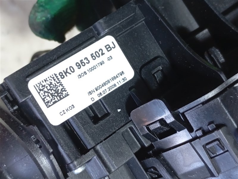 Переключатели подрулевые Audi A4 2008 B8