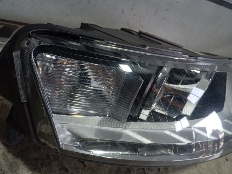 Фара Audi A6 ALLROAD 2010 C6