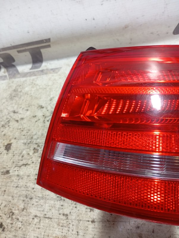Фонарь наружный Audi A4 2008 B8