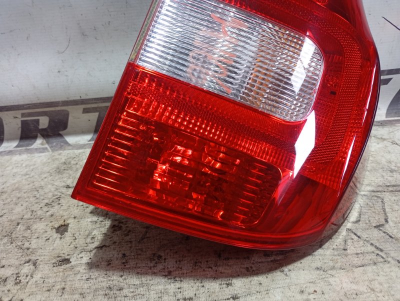 Фонарь Skoda YETI 2015