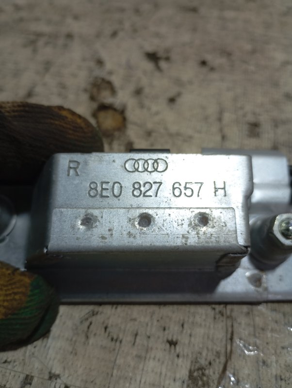 Подсветка номерного знака Audi A6 ALLROAD 2010 C6