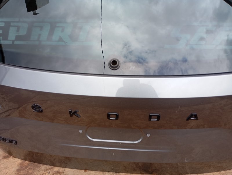 Дверь багажника Skoda Karoq 2024