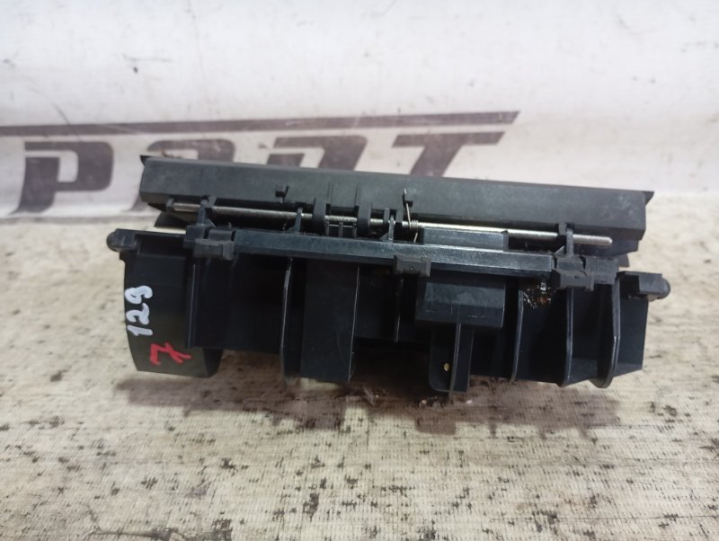 Пепельница Audi A4 2006 B7