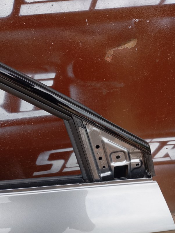Дверь Skoda Karoq 2024
