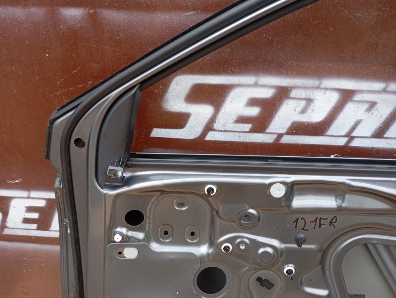 Дверь Skoda Karoq 2024