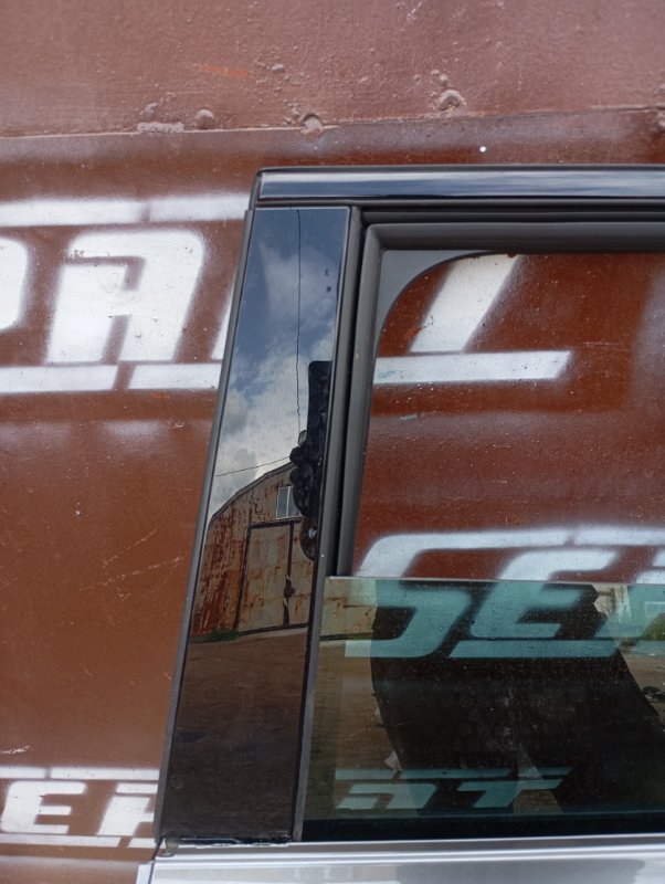 Дверь Skoda Karoq 2024
