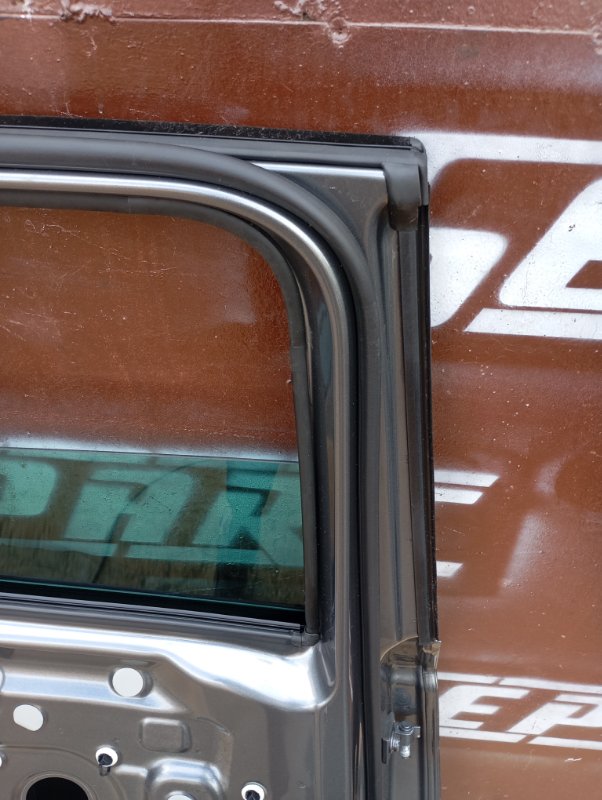 Дверь Skoda Karoq 2024