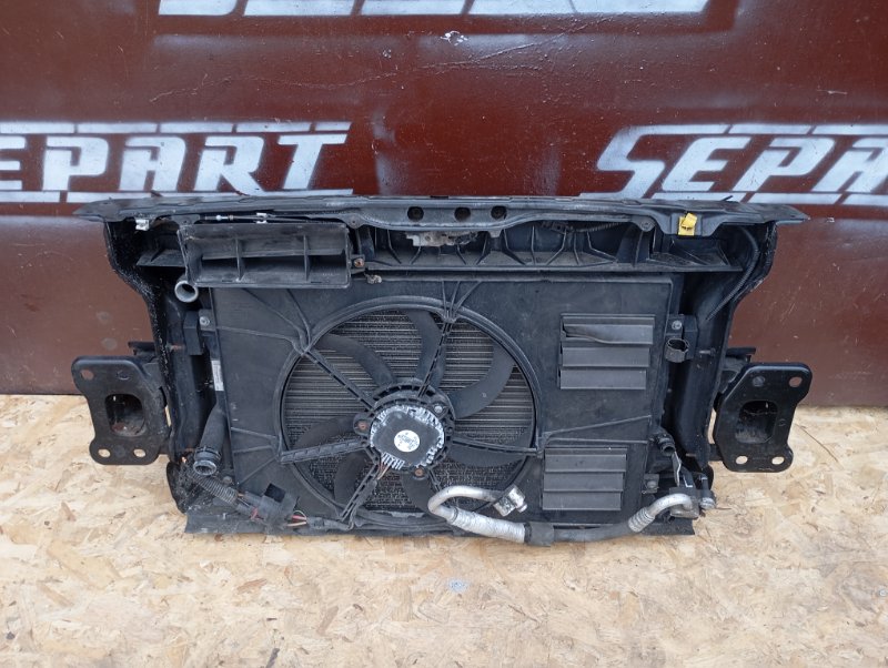 Кассета радиаторов в сборе с телевизором Skoda YETI 2015