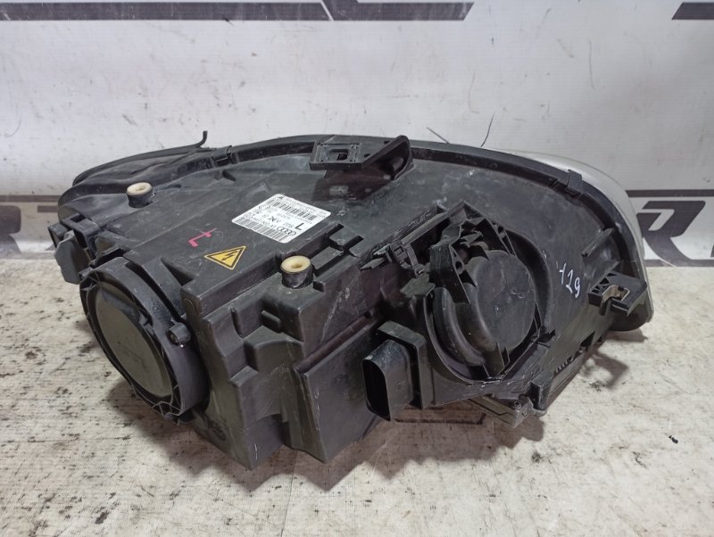 Фары Audi A4 2006 B7