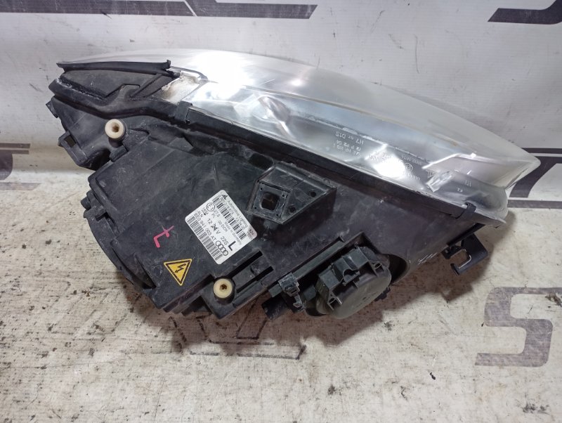 Фары Audi A4 2006 B7