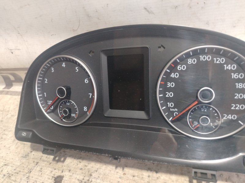 Панель приборов Volkswagen Touran 2011 1T